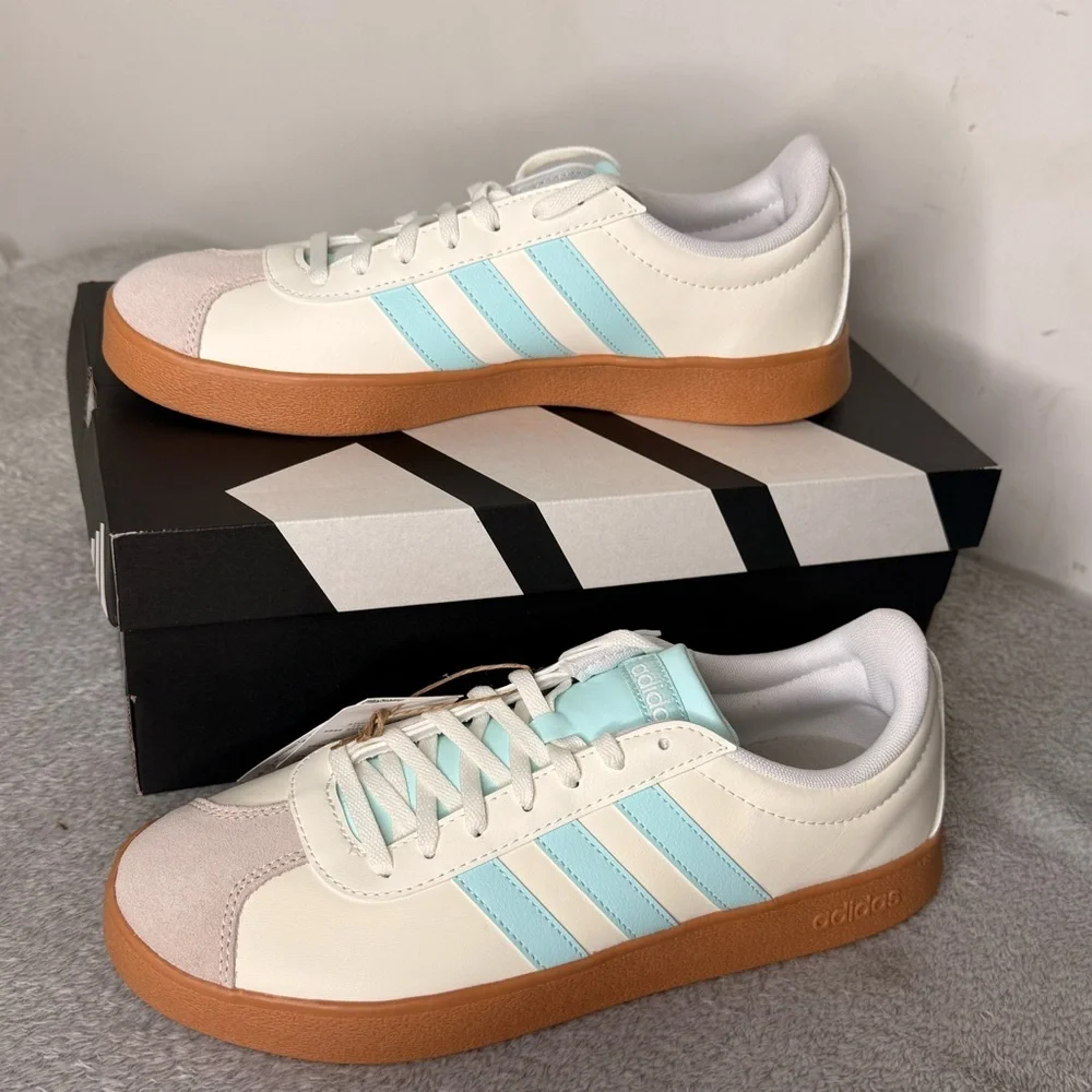 Adidas VL Court Base Sneakers Women’s Size 9 Cream Mint Gum Sole NIB